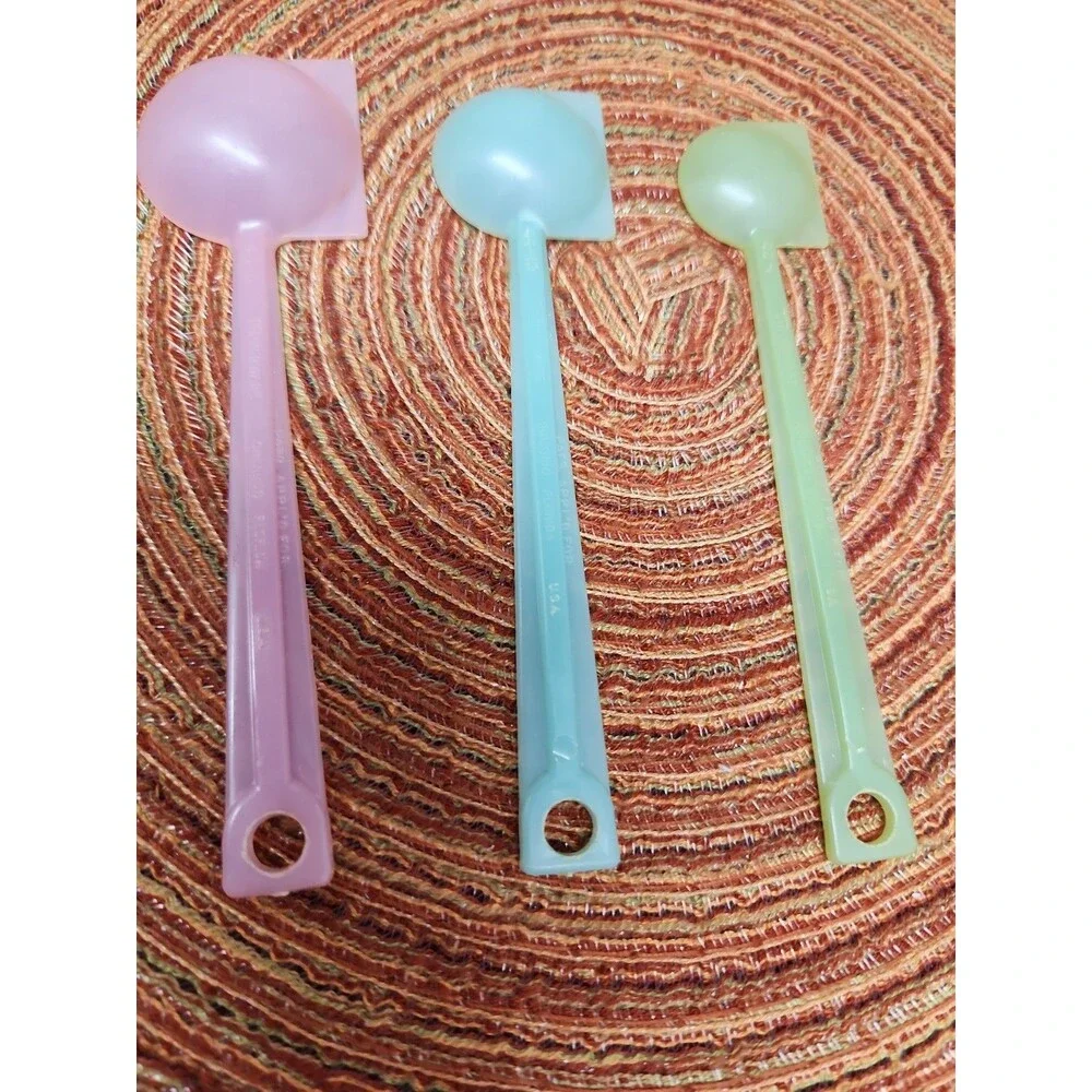 3 Vintage Tupperware Measuring Spoons 1950s Rare Find For These Measuring Spoons